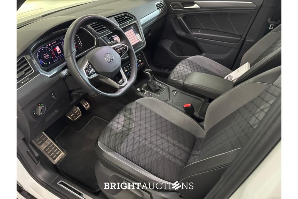 Volkswagen Tiguan R-Line Business 1.5 TSI 149pk 2023 (Origineel-NL), S-564-RH
