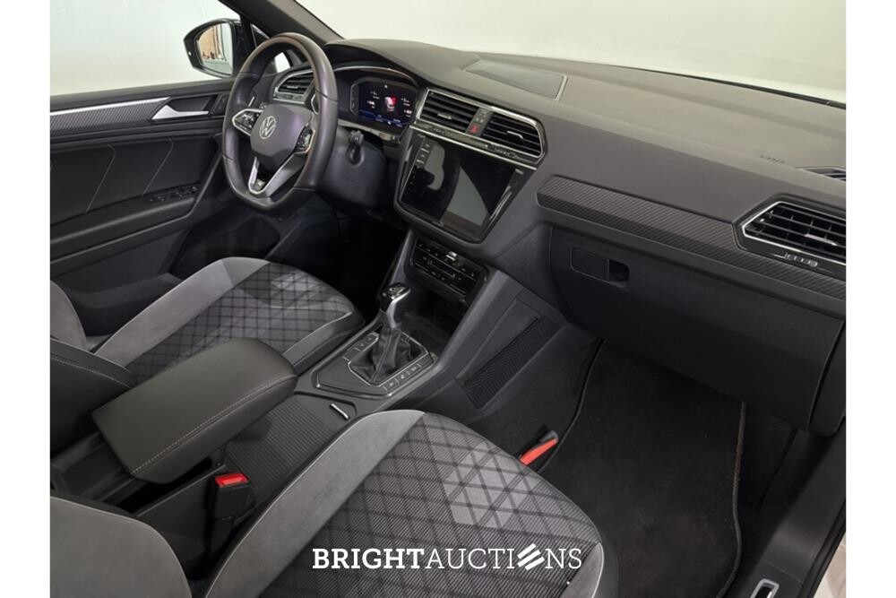 Volkswagen Tiguan R-Line Business 1.5 TSI 149pk 2023 (Origineel-NL), S-564-RH