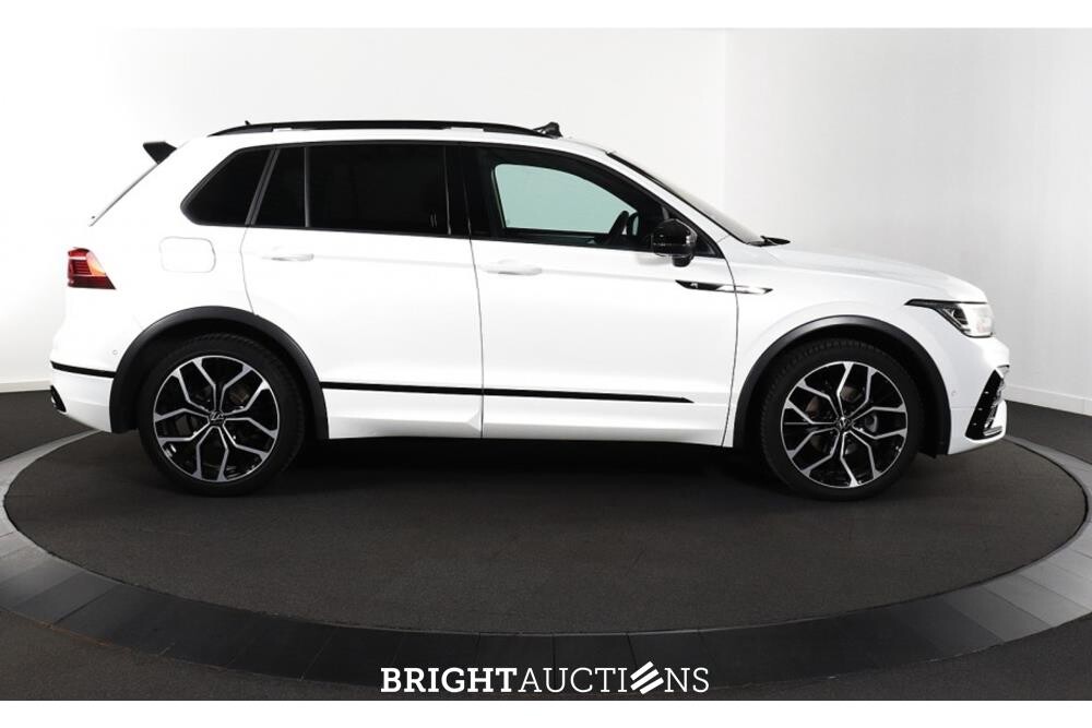 Volkswagen Tiguan R-Line Business 1.5 TSI 149pk 2023 (Origineel-NL), S-564-RH