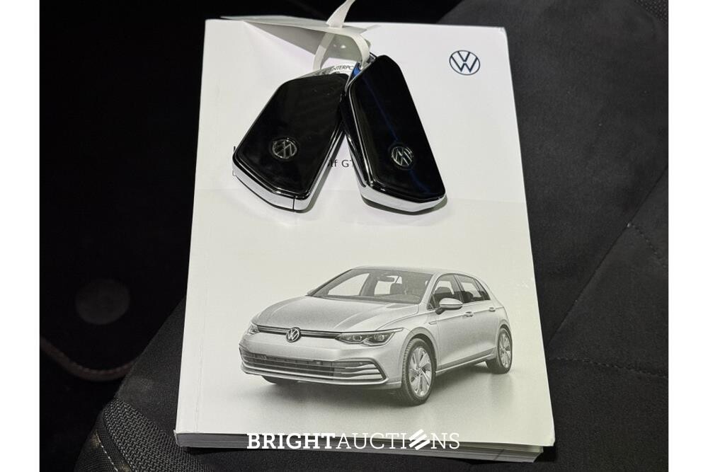 Volkswagen Golf Life Business 2.0 TDI 115pk 2021 (Origineel-NL), N-347-JR