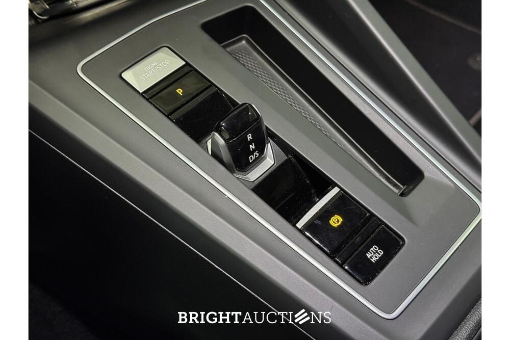 Volkswagen Golf Life Business 2.0 TDI 115pk 2021 (Origineel-NL), N-347-JR