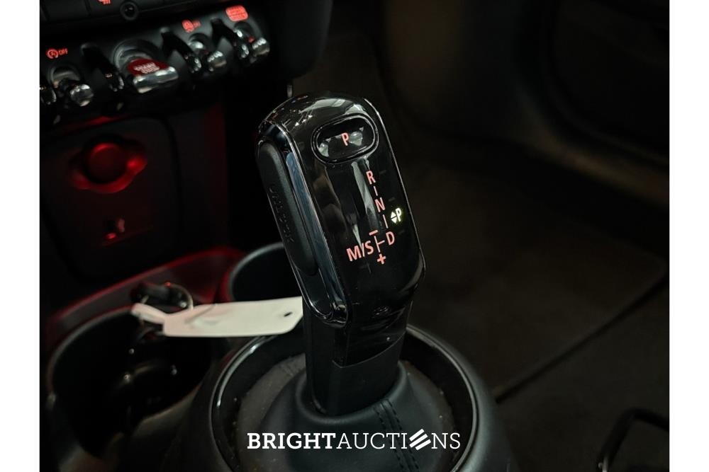 MINI Mini Cooper Camden Edition 1.5 136pk 2023 (Origineel-NL), X-556-FZ