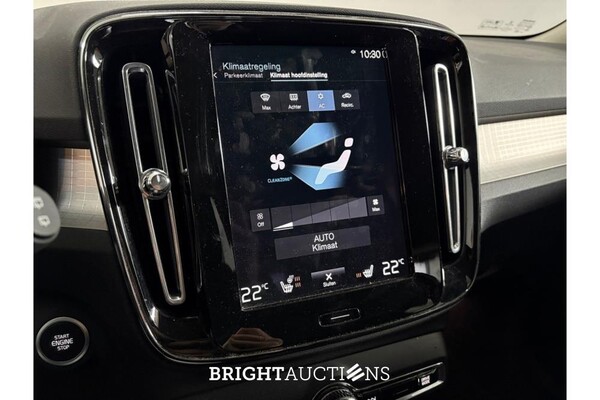 Volvo XC40 T2 Momentum Business 1.5 129pk 2022 (Origineel-NL), P-731-XB