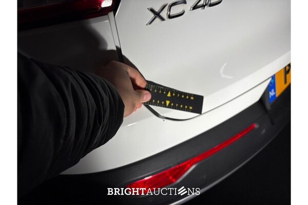 Volvo XC40 T2 Momentum Business 1.5 129pk 2022 (Origineel-NL), P-731-XB