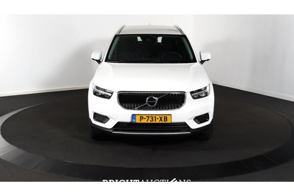 Volvo XC40 T2 Momentum Business 1.5 129pk 2022 (Origineel-NL), P-731-XB