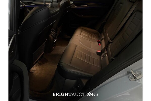 BMW X4 Business Edition Plus xDrive 183pk 2023 (Origineel-NL), T-496-JN