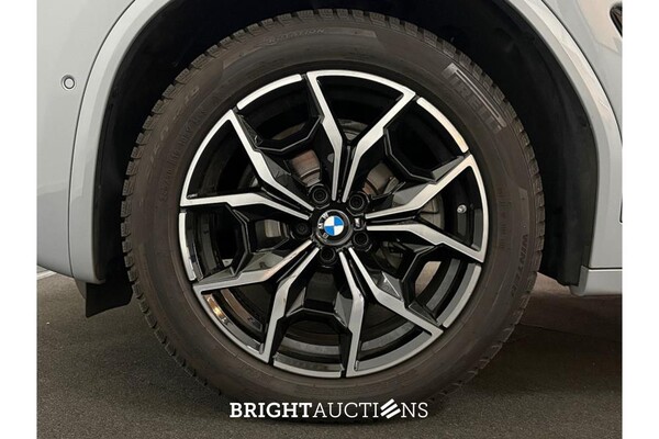 BMW X4 Business Edition Plus xDrive 183pk 2023 (Origineel-NL), T-496-JN