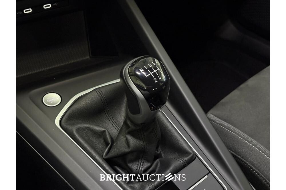 Volkswagen Golf Life Business 1.5 TSI 130pk 2022 (Origineel-NL), R-067-KZ