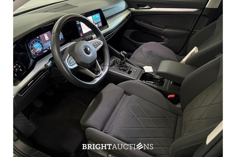 Volkswagen Golf Life Business 1.5 TSI 130pk 2022 (Origineel-NL), R-067-KZ