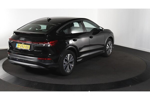 Audi Q4 40 Advanced edition 77 kWh 204pk 2022 (Origineel-NL), P-242-HB
