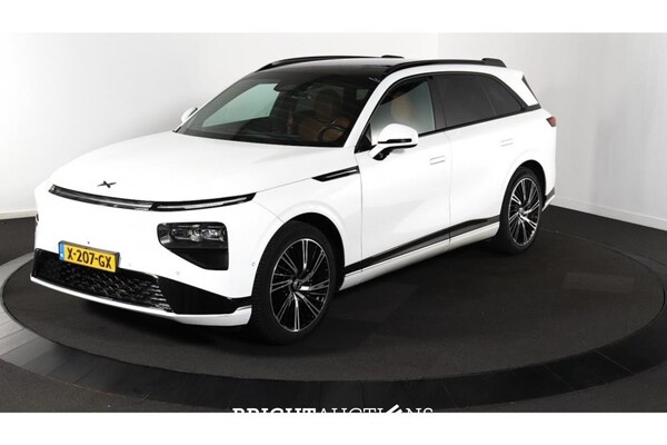 Luxury Car, Premium Daily Driver & EV Auction