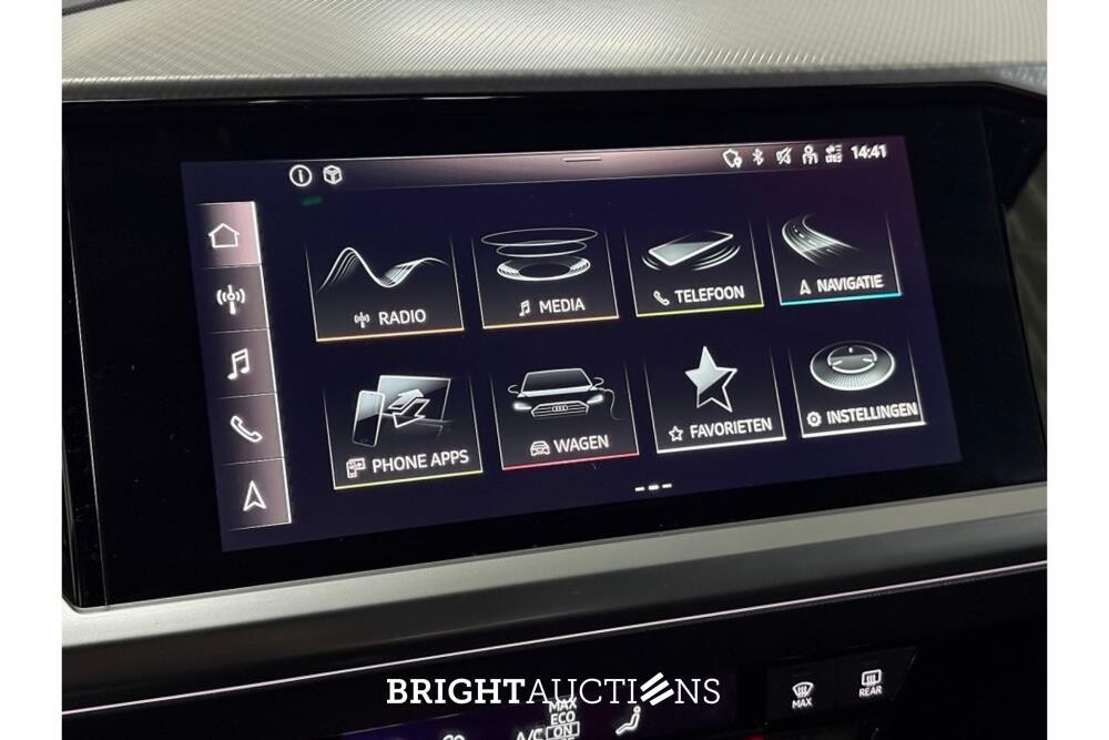 Audi Q4 40 Launch edition Advanced 77 kWh 204pk 2021 (Origineel-NL), N-883-PK