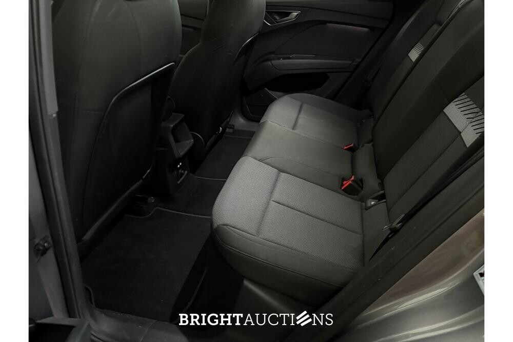 Audi Q4 40 Launch edition Advanced 77 kWh 204pk 2021 (Origineel-NL), N-883-PK