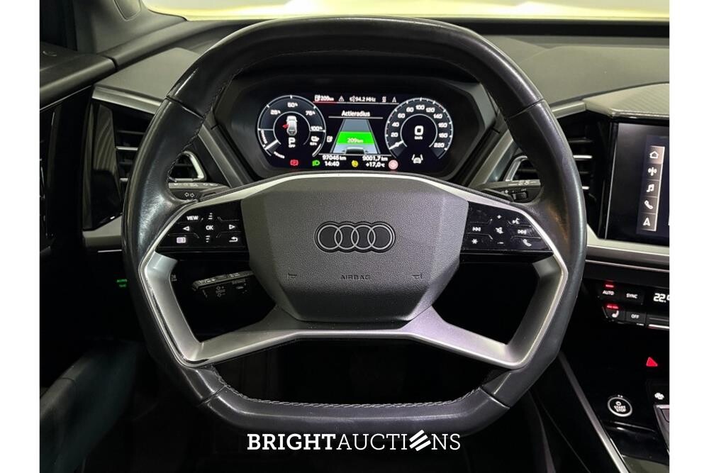 Audi Q4 40 Launch edition Advanced 77 kWh 204pk 2021 (Origineel-NL), N-883-PK