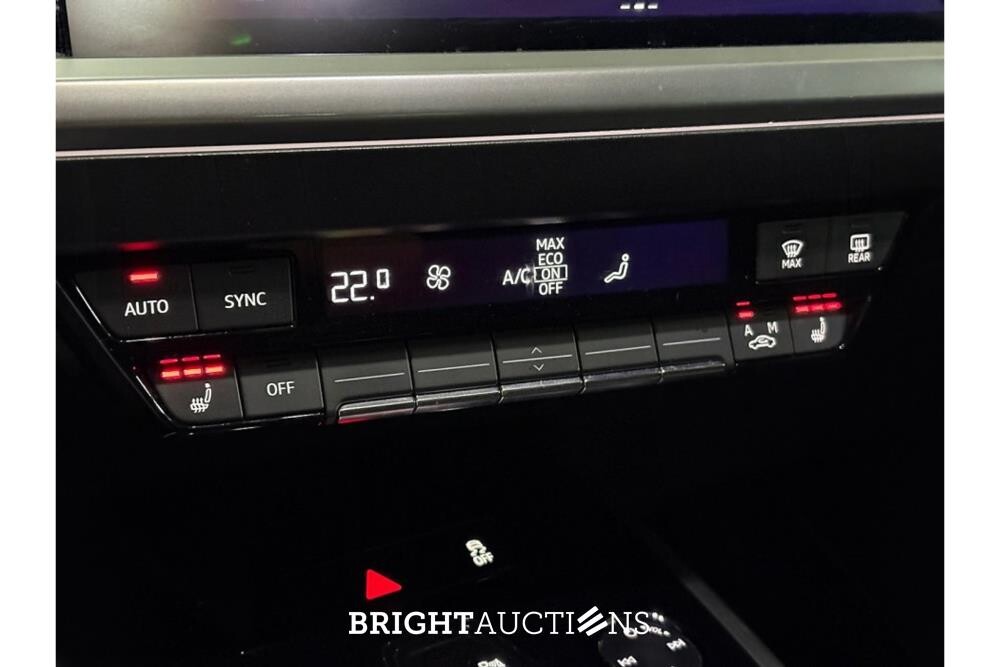 Audi Q4 40 Launch edition Advanced 77 kWh 204pk 2021 (Origineel-NL), N-883-PK