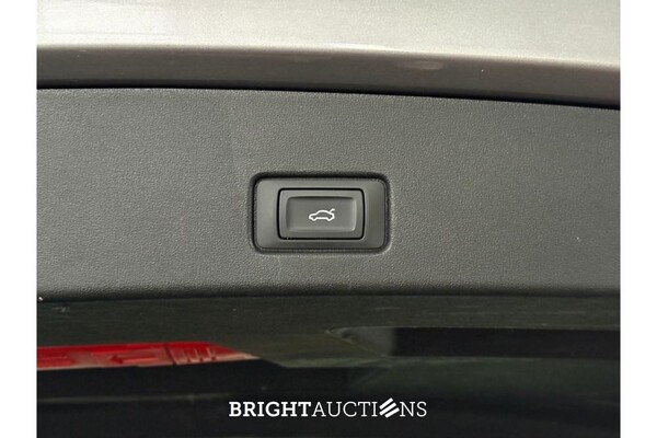 Audi Q4 40 Launch edition Advanced 77 kWh 204pk 2021 (Origineel-NL), N-883-PK