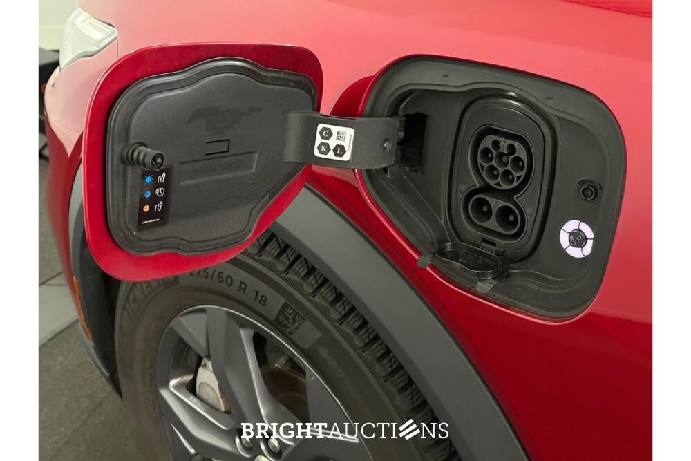 Ford Mustang RWD 75 kWh 269pk 2022 (Origineel-NL), P-598-LD