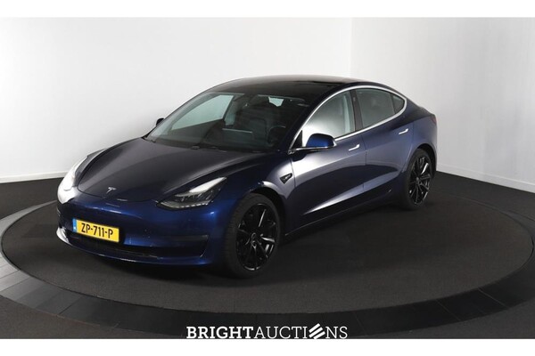 Luxury Car, Premium Daily Driver & EV Auction