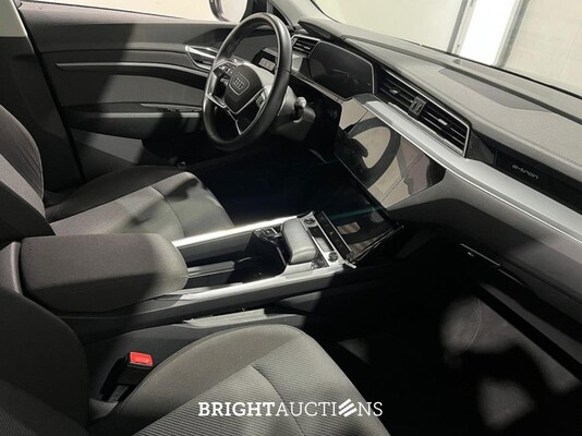Audi e-tron 50 edition Quattro 71 kWh 313pk 2021 (Origineel-NL), K-738-RV