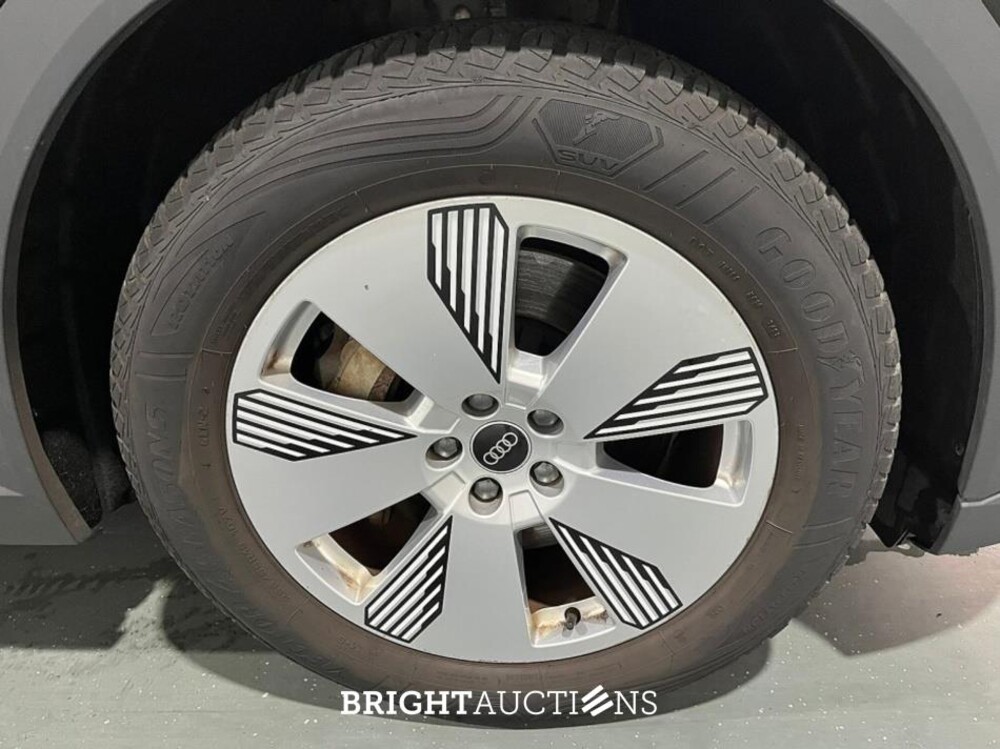 Audi e-tron 55 edition Quattro 95 kWh 408pk 2022 (Origineel-NL), R-205-DL