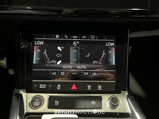 Audi e-tron 55 edition Quattro 95 kWh 408pk 2022 (Origineel-NL), R-205-DL