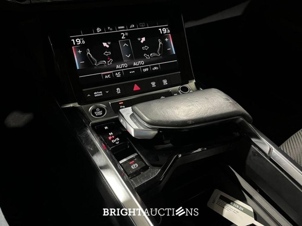 Audi e-tron Sportback 55 edition Quattro 95 kWh 408pk 2021 (Origineel-NL), K-218-ZH