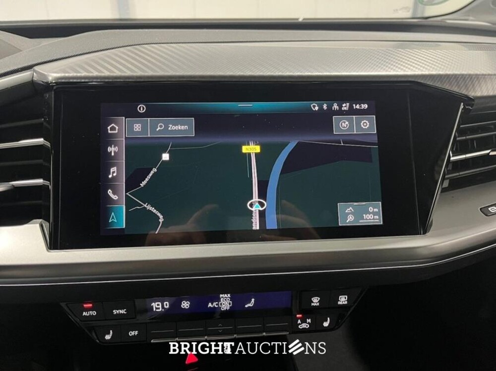 Audi Q4 e-tron 40 Launch edition Advanced Plus 77 kWh 204pk 2021 (Origineel-NL), N-823-PD