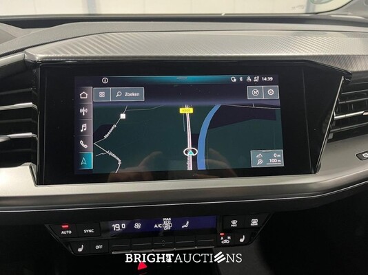 Audi Q4 e-tron 40 Launch edition Advanced Plus 77 kWh 204pk 2021 (Origineel-NL), N-823-PD