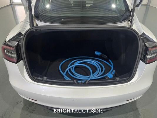 Tesla Model 3 Standard RWD Plus 60 kWh 238pk 2021 (Origineel-NL), K-915-VR