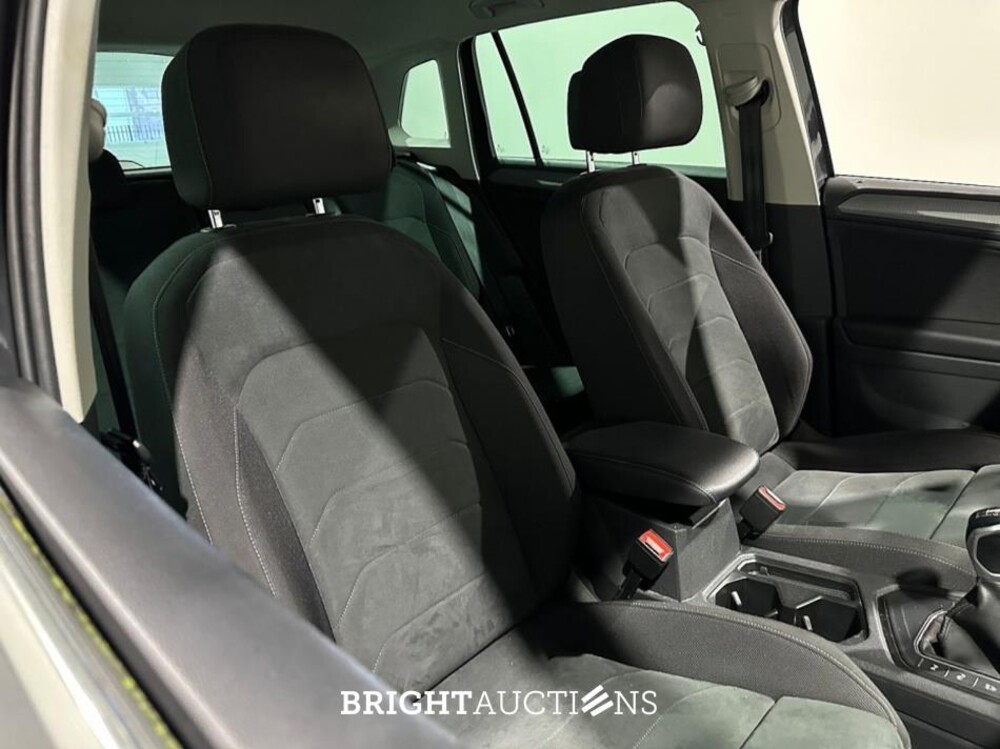 Volkswagen Tiguan Life Business 1.5 TSI 131pk 2021 (Origineel-NL), K-182-JS