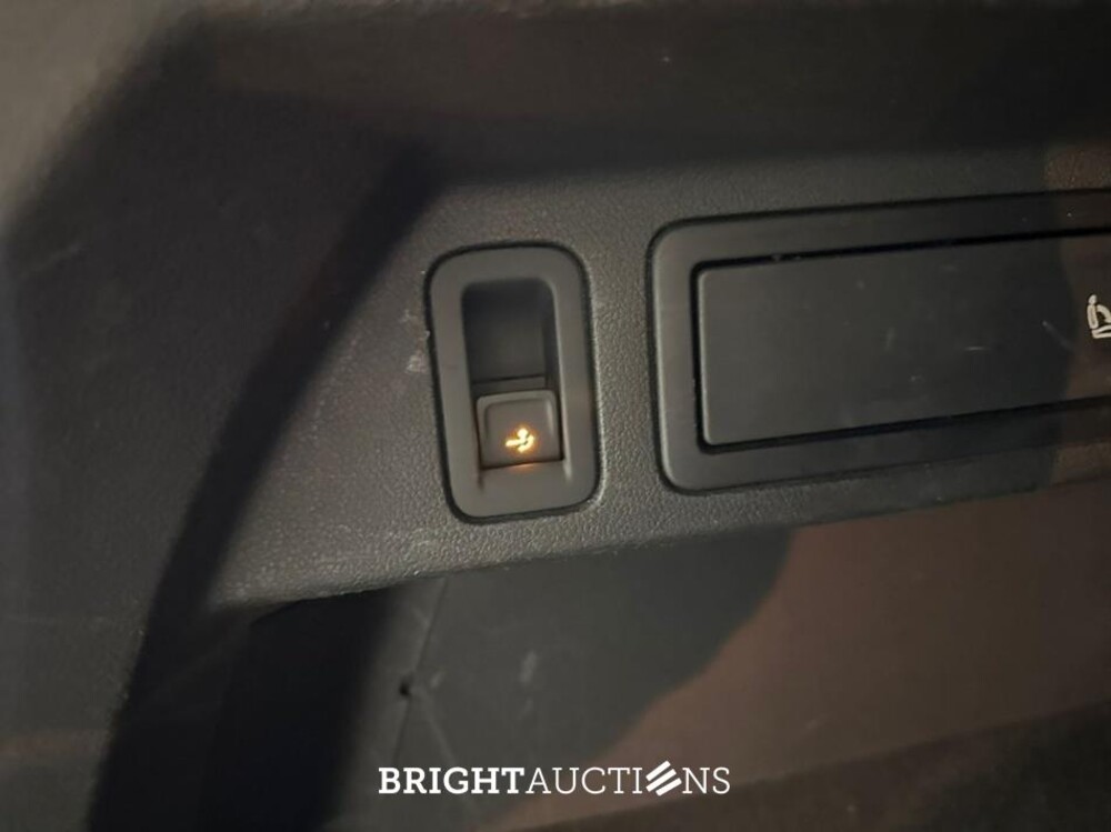 Volkswagen Tiguan Life Business 1.5 TSI 131pk 2021 (Origineel-NL), K-182-JS