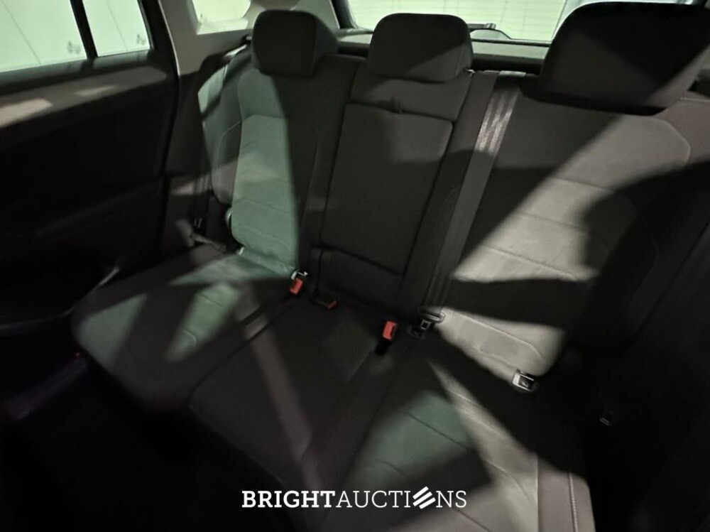 Volkswagen Tiguan Life Business 1.5 TSI 131pk 2021 (Origineel-NL), K-182-JS