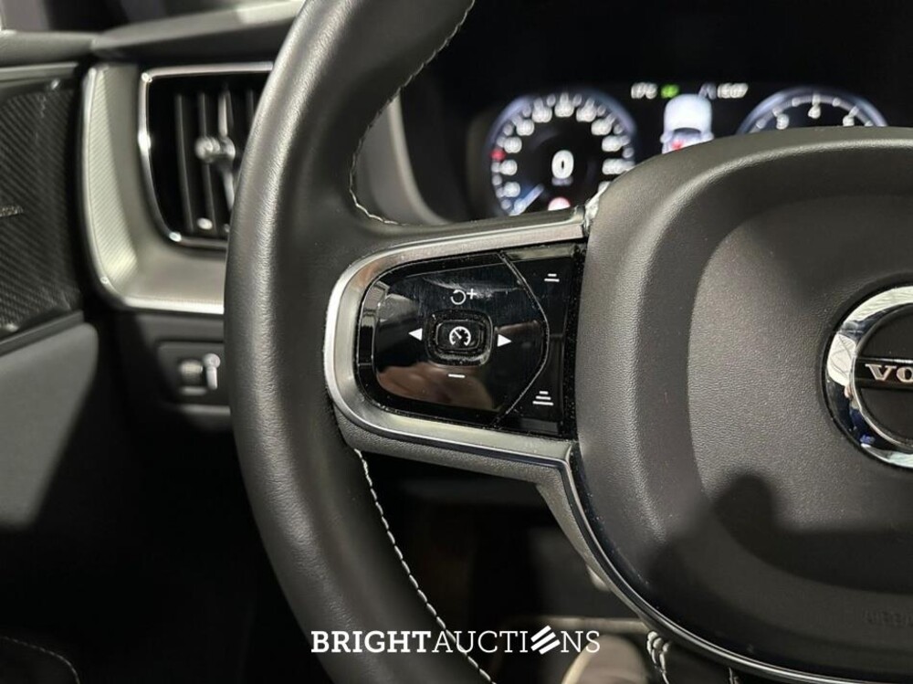 Volvo XC60 B4 R-Design 2.0 197pk 2021 (Origineel-NL), K-849-ZS