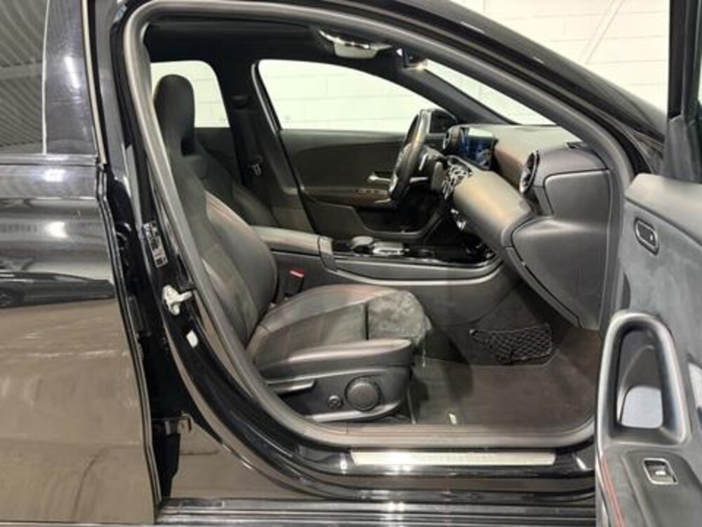 Mercedes-Benz A 180 Business Solution AMG 136pk 2020 (Origineel-NL) A-klasse, H-113-FV