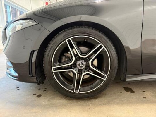 Mercedes-Benz A 180 Business Solution AMG 136hp 2020 (Original-NL) A-Class, H-113-FV