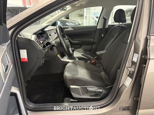 Volkswagen Polo Highline Business R 1.0 TSI 95pk 2019, H-709-RT