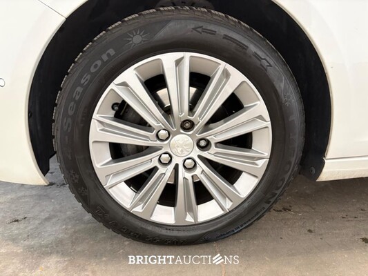 Peugeot 308 SW Allure 1.2 PureTech 131pk 2021, P-660-KD