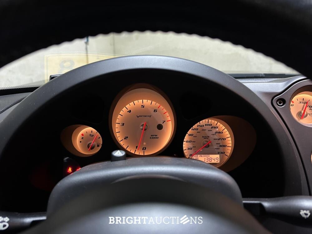 Dodge Viper SRT-10 8.4 V10 600pk 2008 Convertible, 67-KJL-8 (13.849 KM)