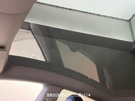 Tesla Model Y Long Range AWD 75 kWh 351pk 2021, P-271-KF