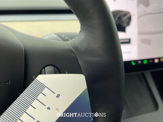 Tesla Model Y Long Range AWD 75 kWh 351pk 2021, P-271-KF
