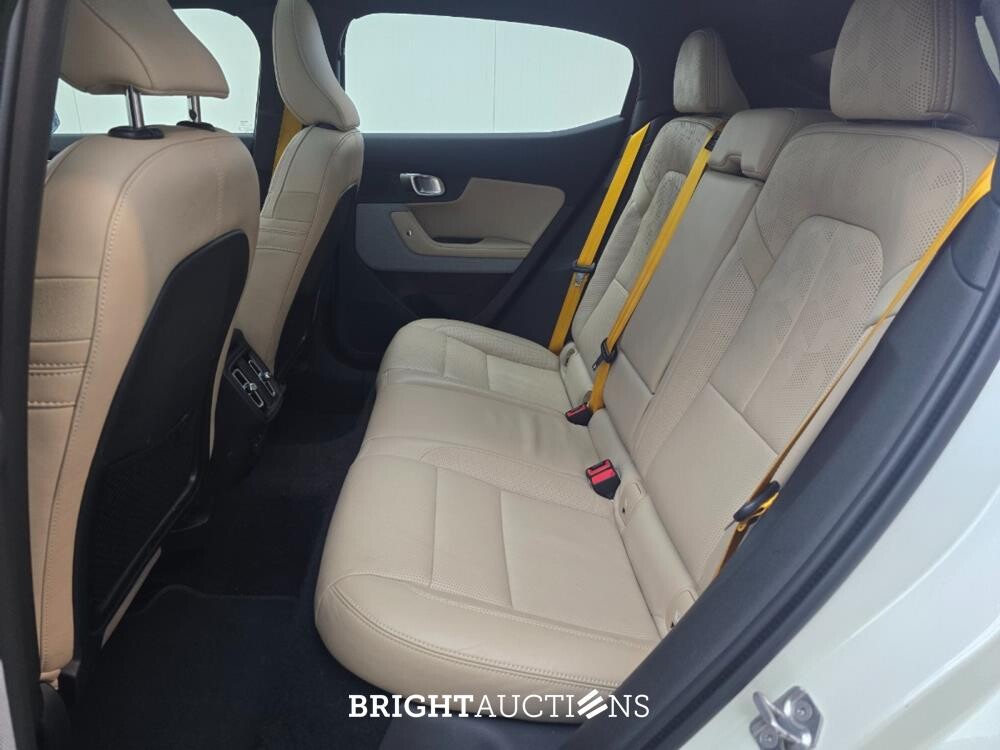 Polestar 2 Long Range Dual Motor Launch Edition 78 kWh 408pk 2020 (Origineel-NL), J-686-LH