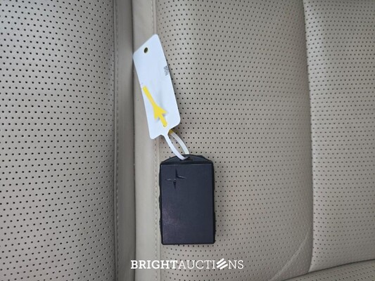 Polestar 2 Long Range Dual Motor Launch Edition 78 kWh 408pk 2020 (Origineel-NL), J-686-LH