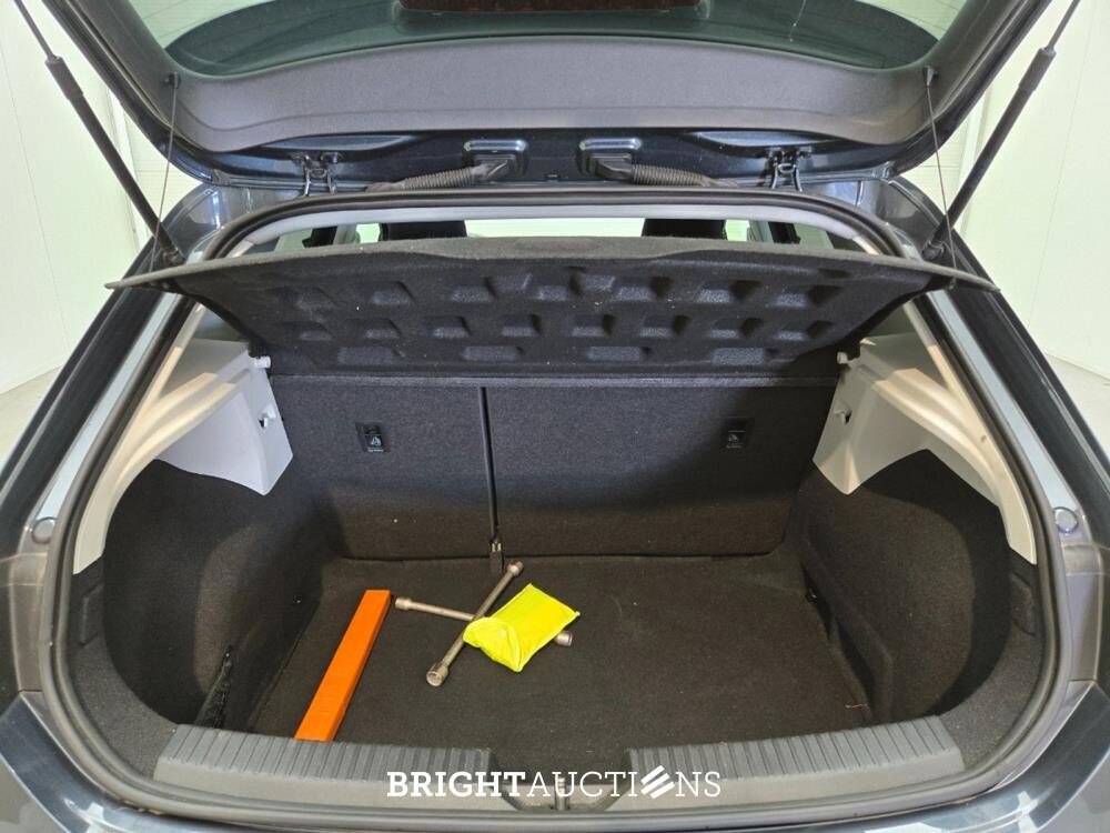 SEAT Leon ST EcoTSI Business Intense 1.0 116pk 2019, J-671-TB