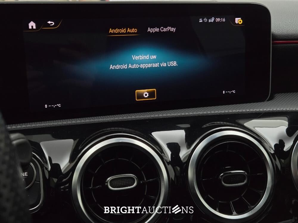 Mercedes-Benz A 180 Business Solution AMG 136hp 2020 (Original-NL) A-Klasse, H-152-HP