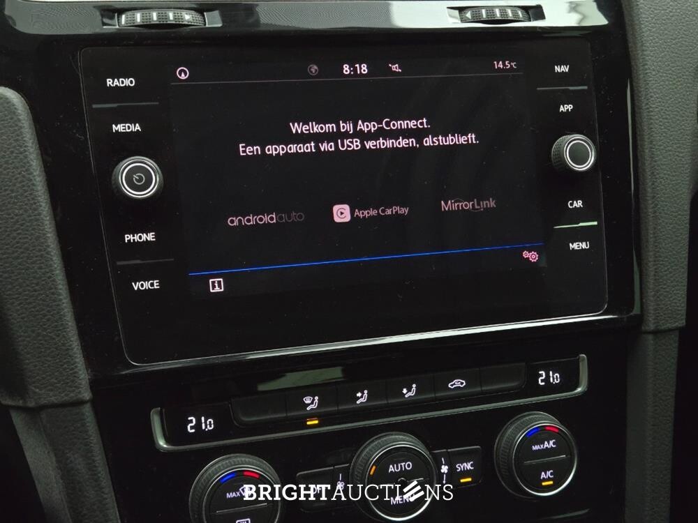 Volkswagen Golf Highline Business R 1.5 TSI 150pk 2019 (Origineel-NL), XG-637-X