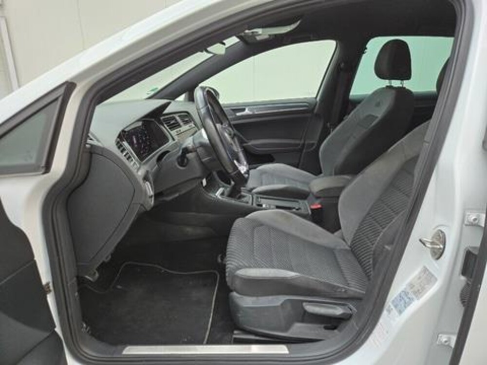 Volkswagen Golf Highline Business R 1.5 TSI 150pk 2019 (Origineel-NL), XG-637-X