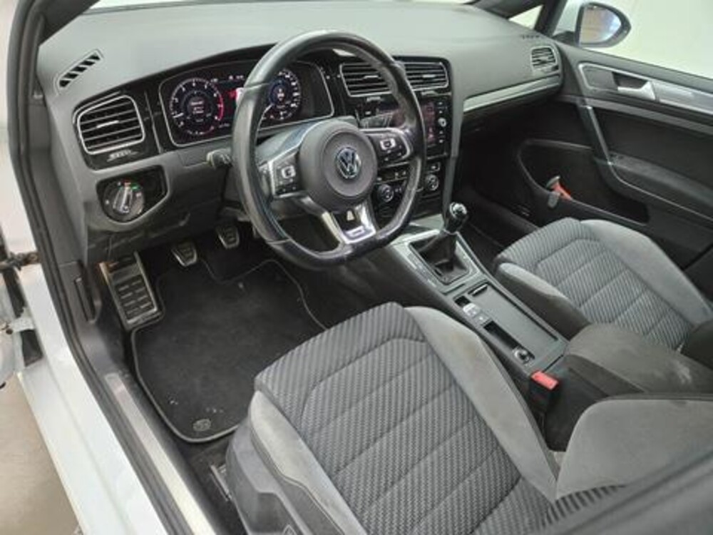 Volkswagen Golf Highline Business R 1.5 TSI 150pk 2019 (Origineel-NL), XG-637-X