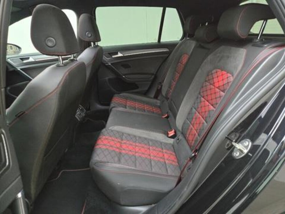 Volkswagen Golf GTI TCR 2.0 TSI 290pk 2019, T-176-XR