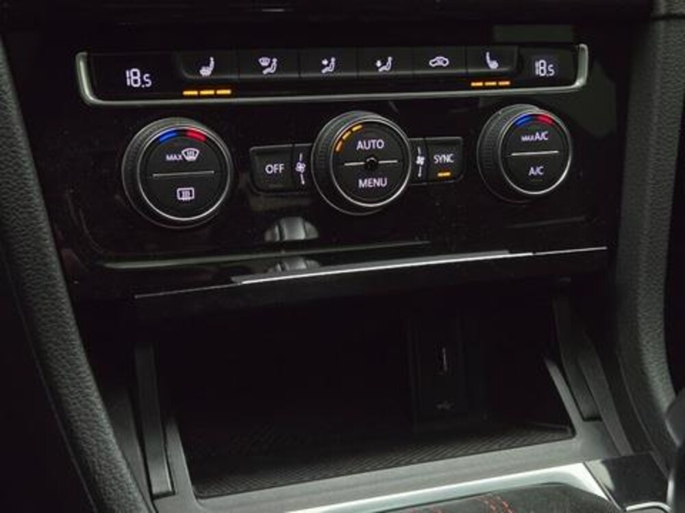 Volkswagen Golf GTI TCR 2.0 TSI 290pk 2019, T-176-XR