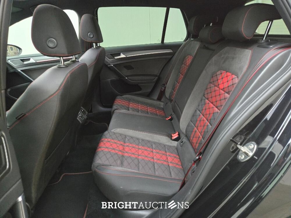Volkswagen Golf GTI TCR 2.0 TSI 290pk 2019, T-176-XR